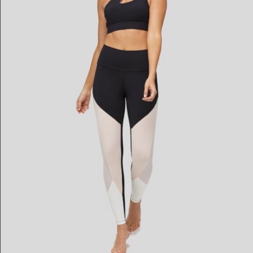 NWOT, Peony and Me high rise leggings